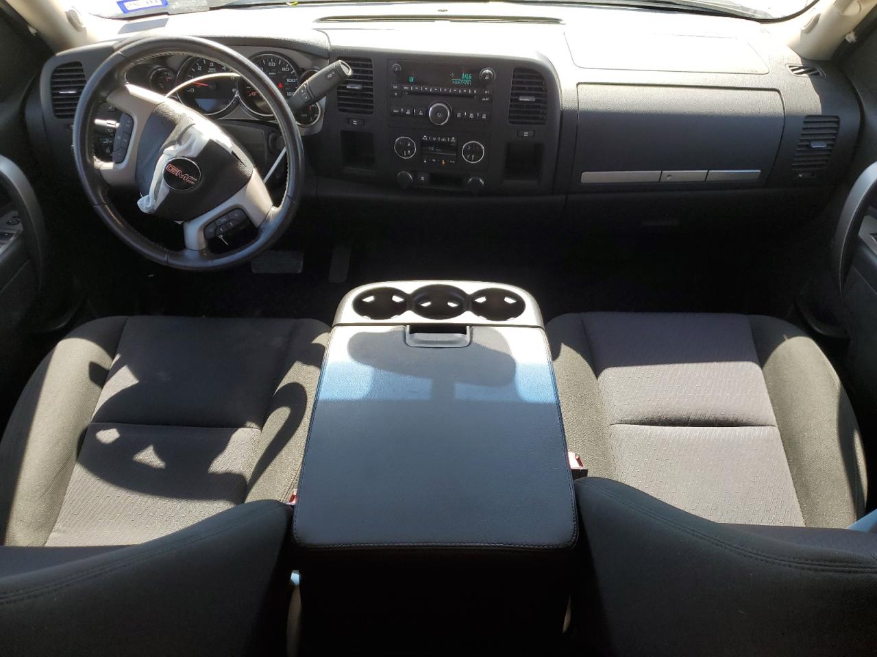 2011 GMC Sierra - Image 8