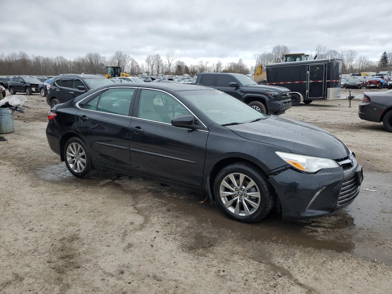 2017 Toyota Camry - Image 4