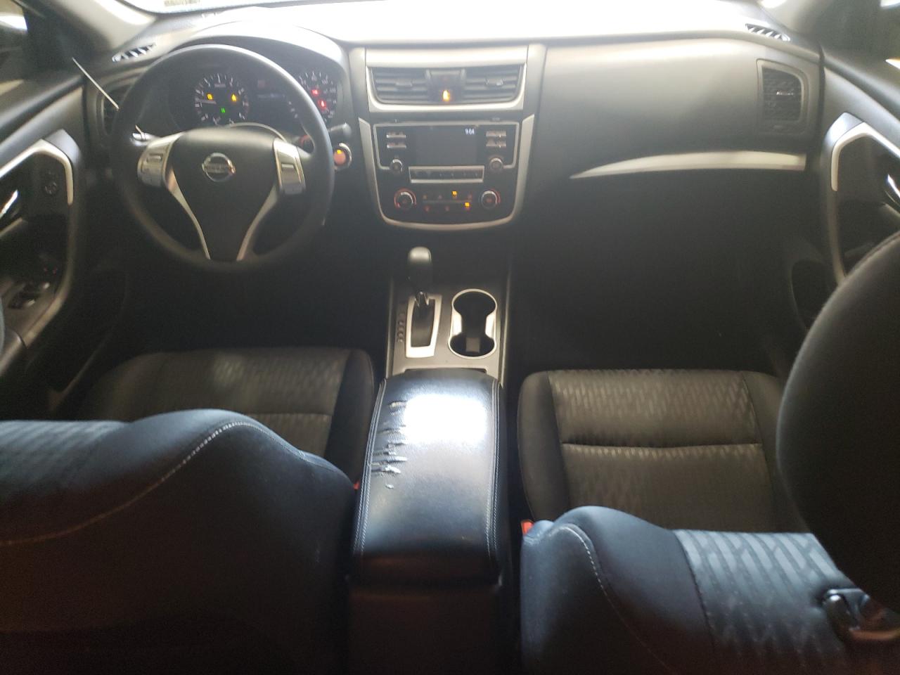 2018 Nissan Altima - Image 8