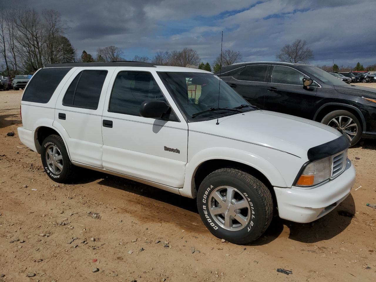 1999 Oldsmobile Bravada - Image 4