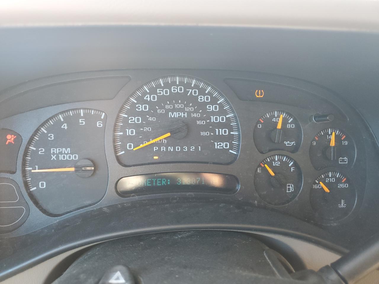 2006 GMC Yukon - Image 9