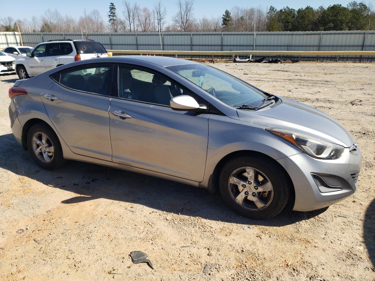 2015 Hyundai Elantra - Image 4