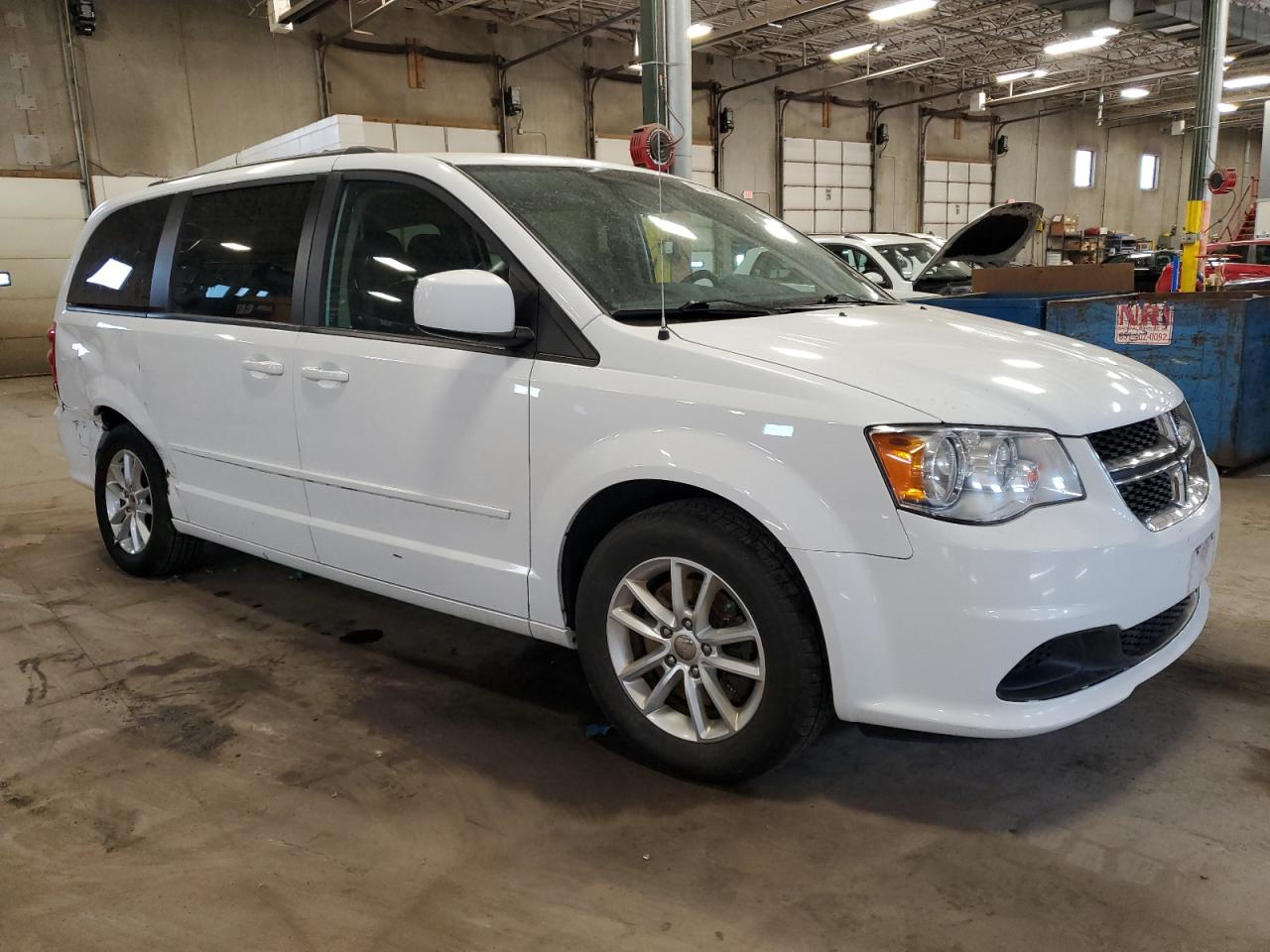 2015 Dodge Caravan - Image 4