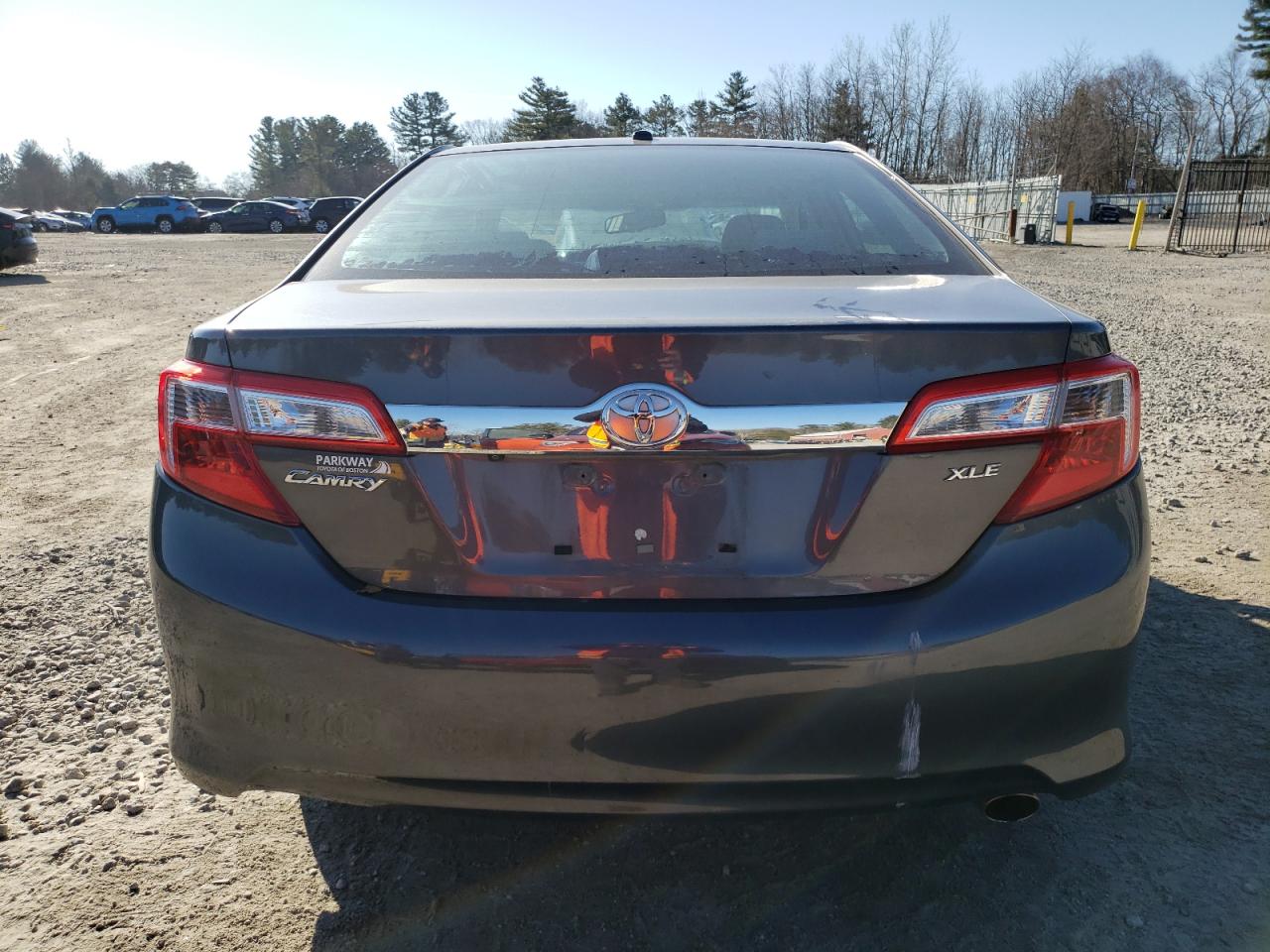 2013 Toyota Camry - Image 6
