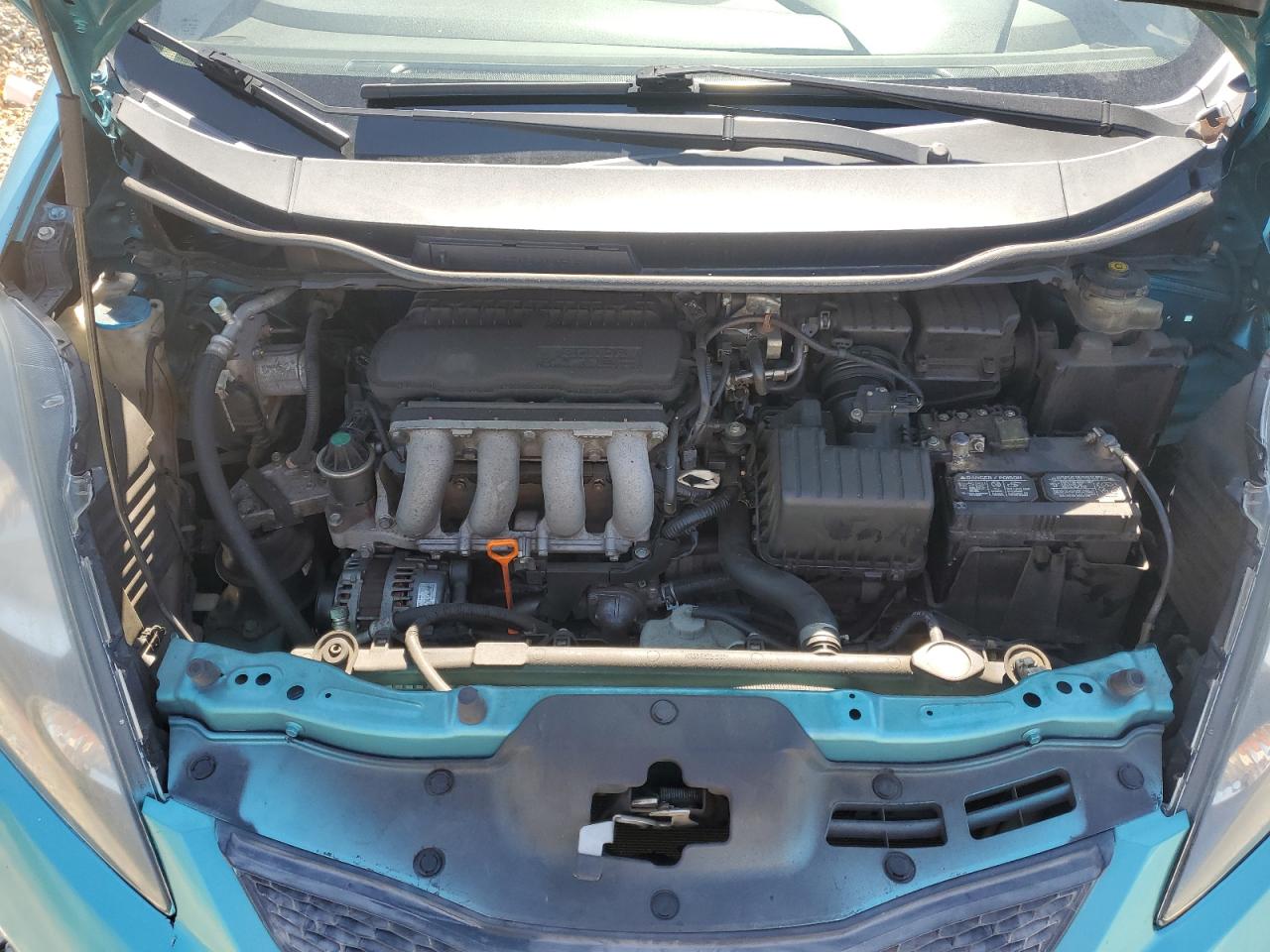 2013 Honda Fit - Image 11
