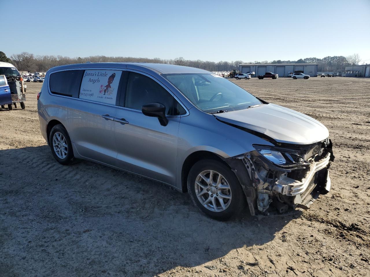 2019 Chrysler Pacifica - Image 4