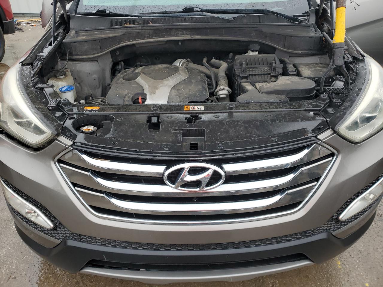 2013 Hyundai Santa Fe - Image 14