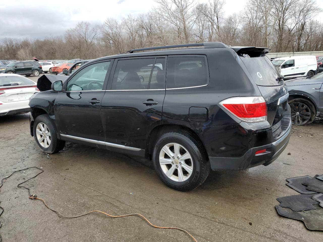 2012 Toyota Highlander - Image 2
