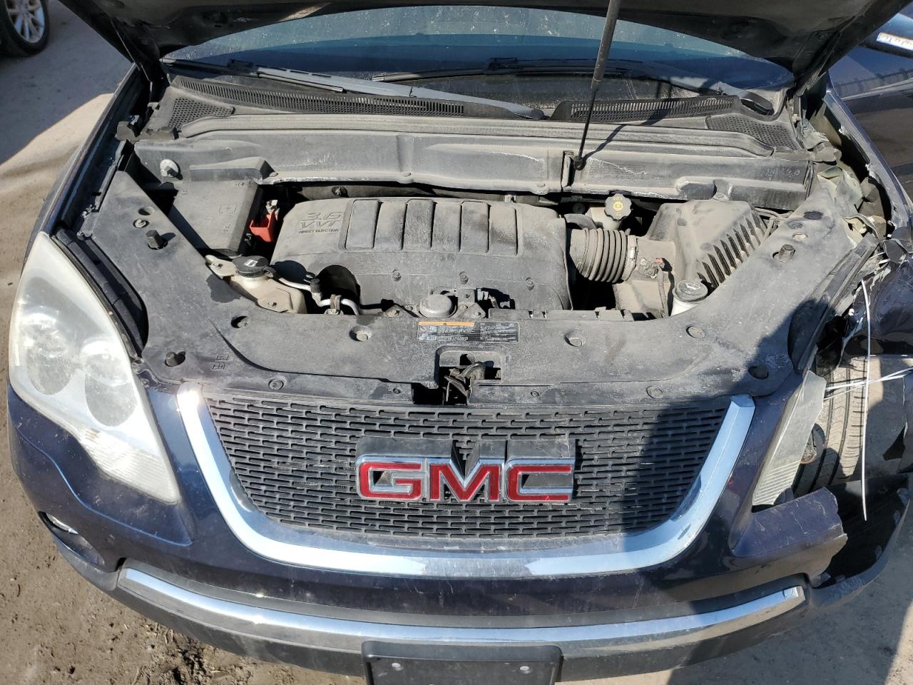 2012 GMC Acadia - Image 12