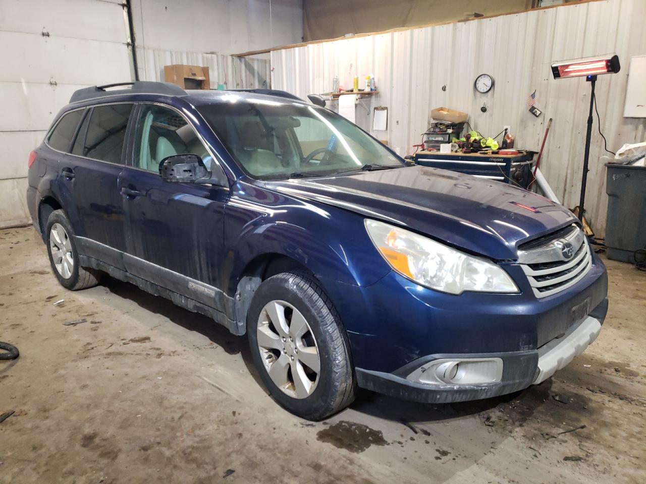 2011 Subaru Outback - Image 4