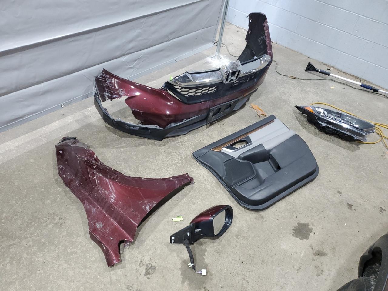2018 Honda CR-V - Image 13