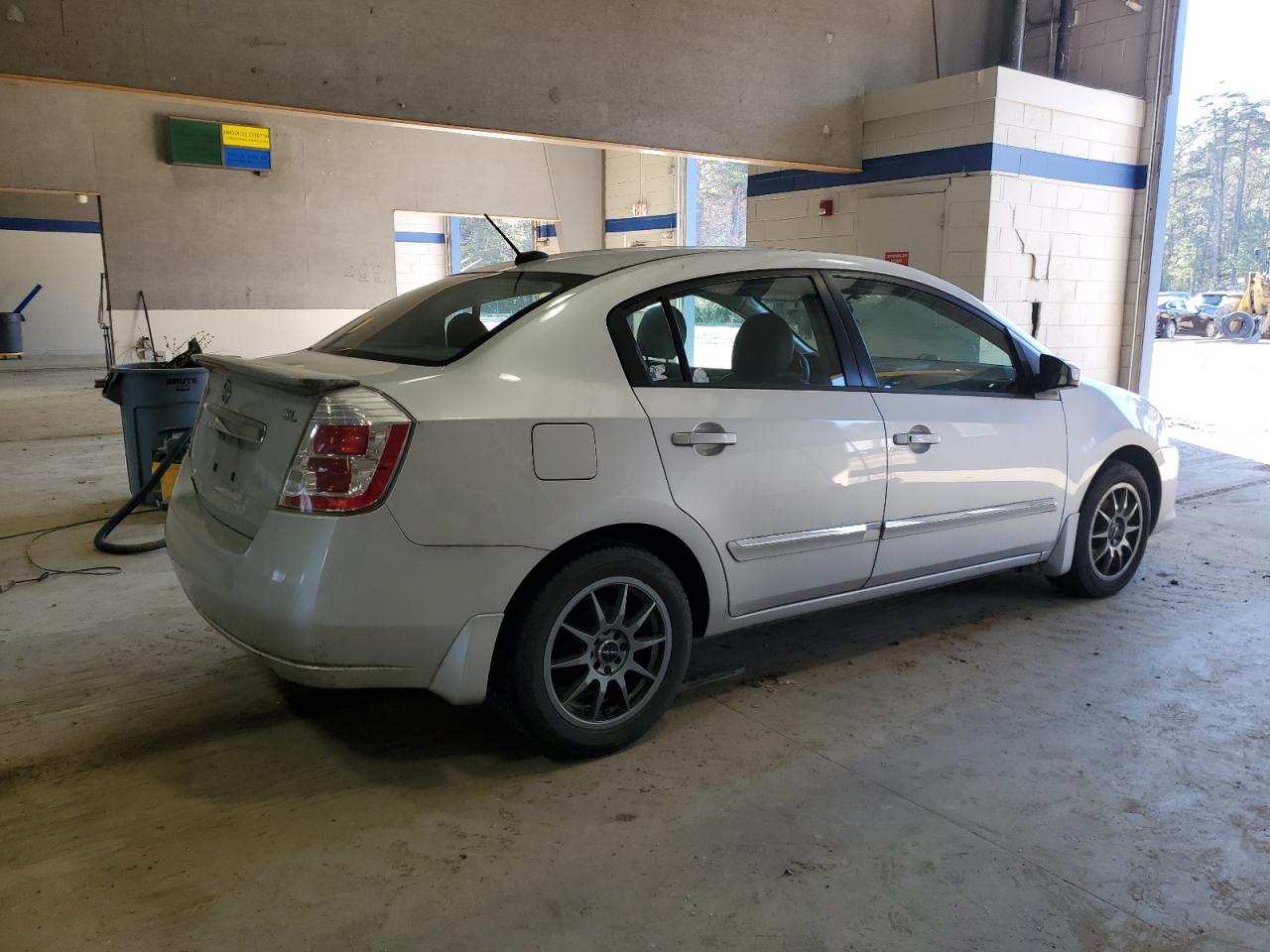 2012 Nissan Sentra - Image 3