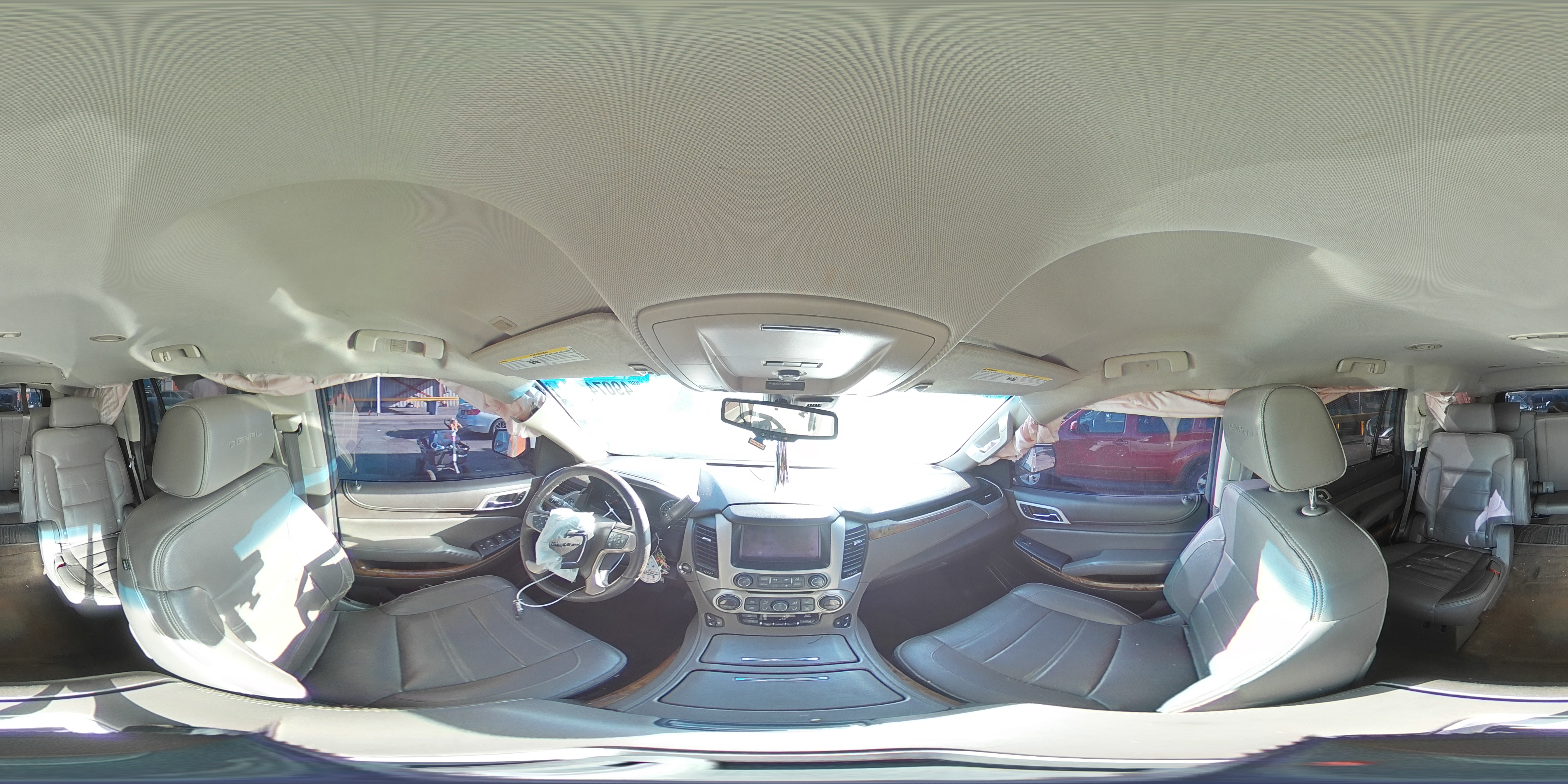 2015 GMC Yukon - Image 14