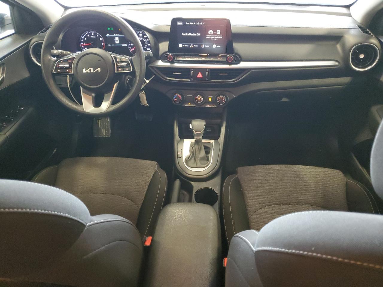 2023 Kia Forte - Image 8