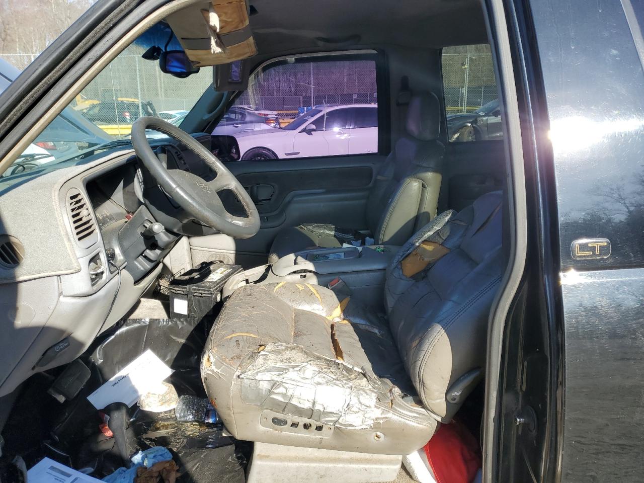 1998 Chevrolet Tahoe K1500 VIN: 3GNEK18R9WG123185 Lot: 53020915