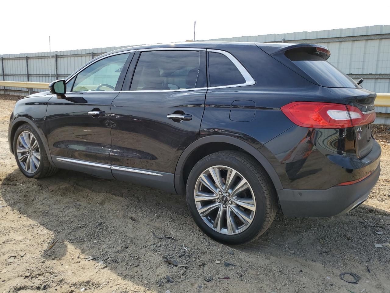 2018 Lincoln MKX - Image 2