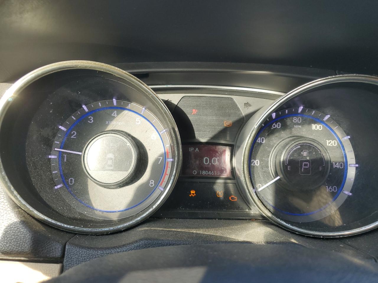 2012 Hyundai Sonata - Image 9