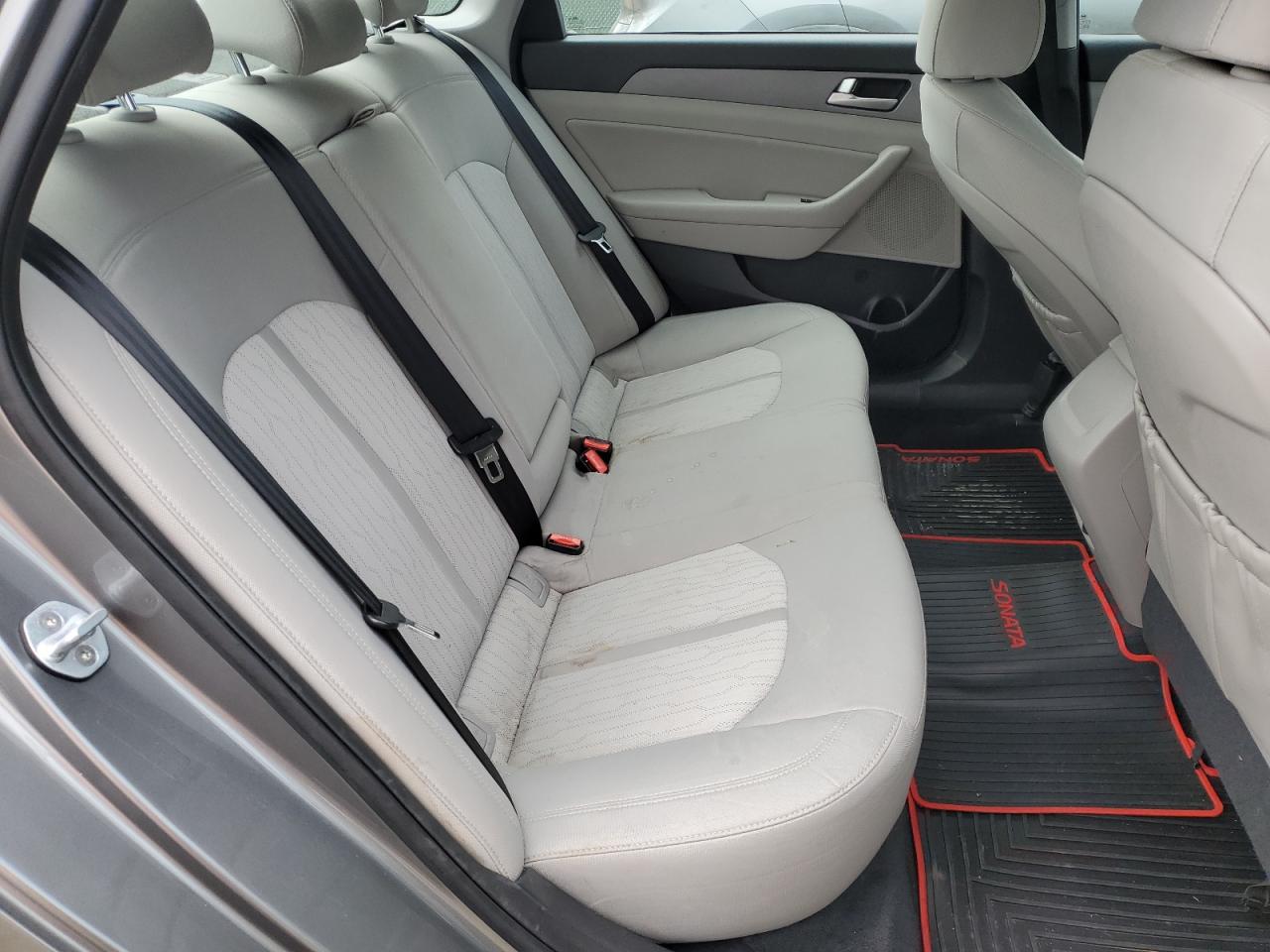 2018 Hyundai Sonata - Image 10