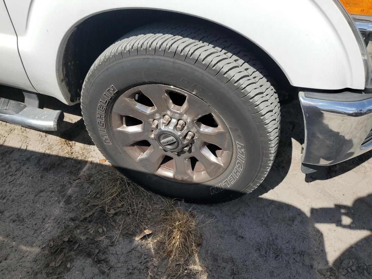 2013 Ford F350 - Image 12