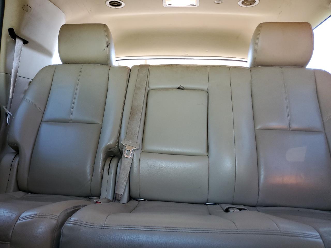 2011 Chevrolet Tahoe - Image 10