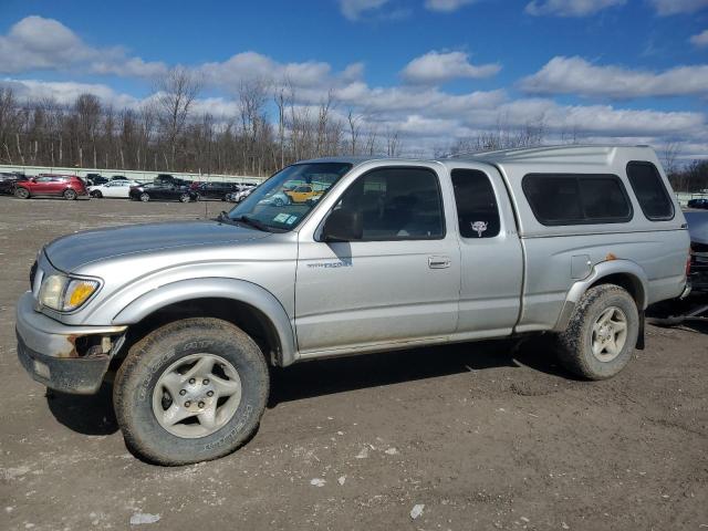 2003 Toyota Tacoma Xtracab na sprzedaż w Leroy, NY - Minor Dent/Scratches