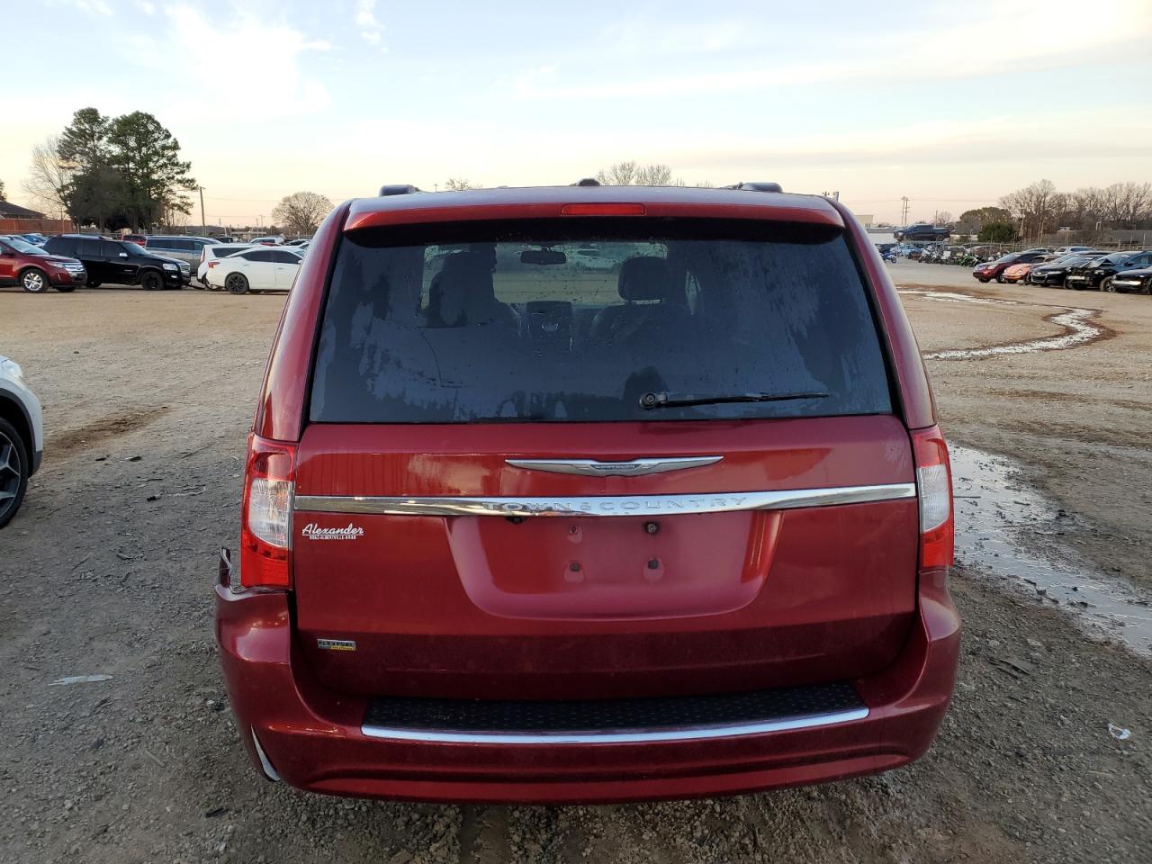 2012 Chrysler Town & Country - Image 6