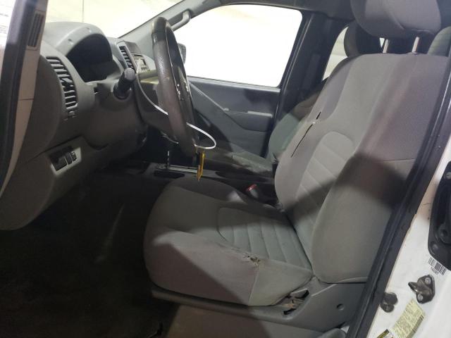 Pickups NISSAN FRONTIER 2016 White