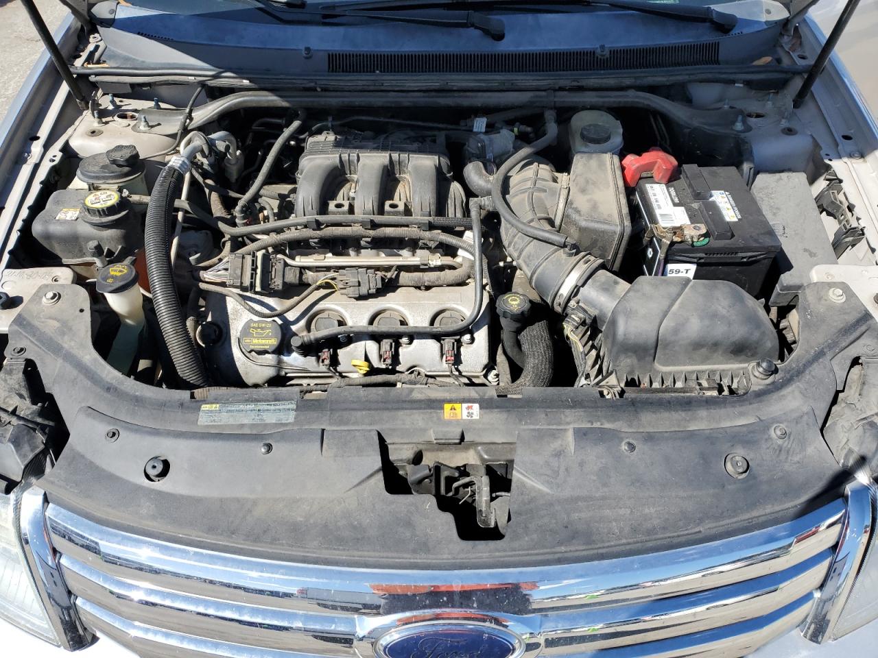 2009 Ford Taurus - Image 11