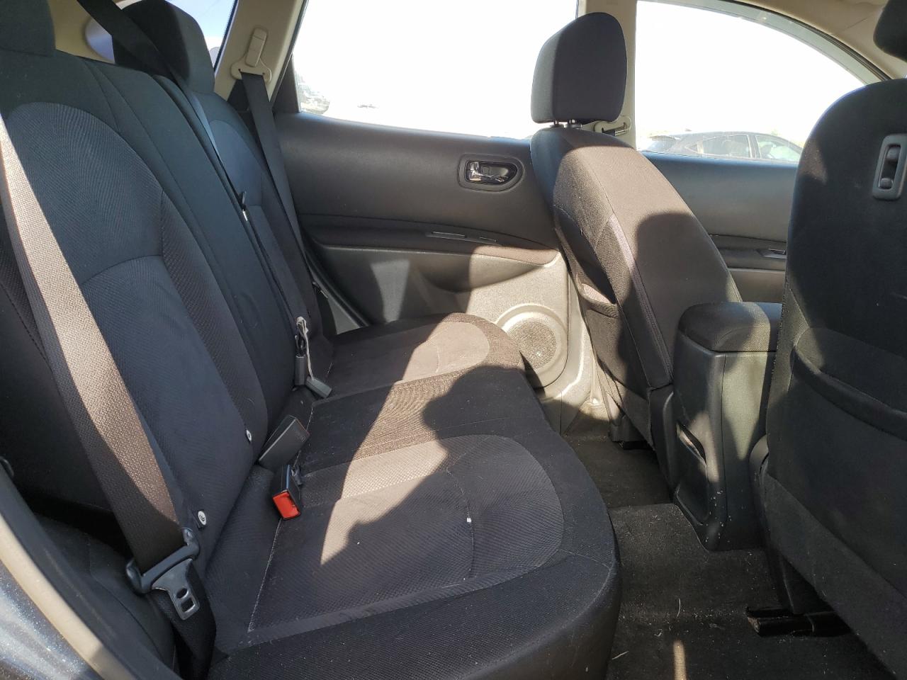 2013 Nissan Rogue - Image 11
