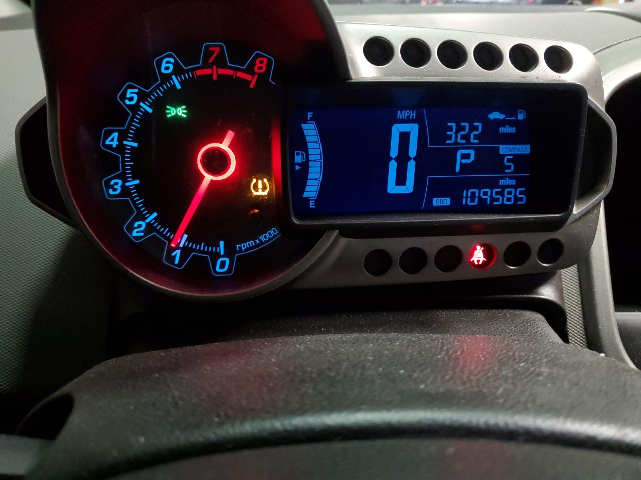 2012 Chevrolet Sonic - Image 9