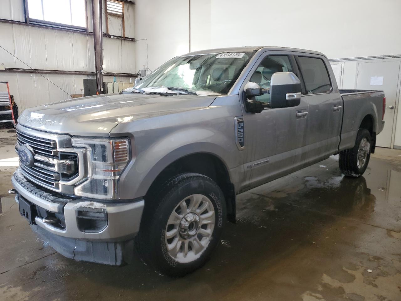2020 Ford F350 Super Duty na sprzedaż w Nisku, AB - Vandalism