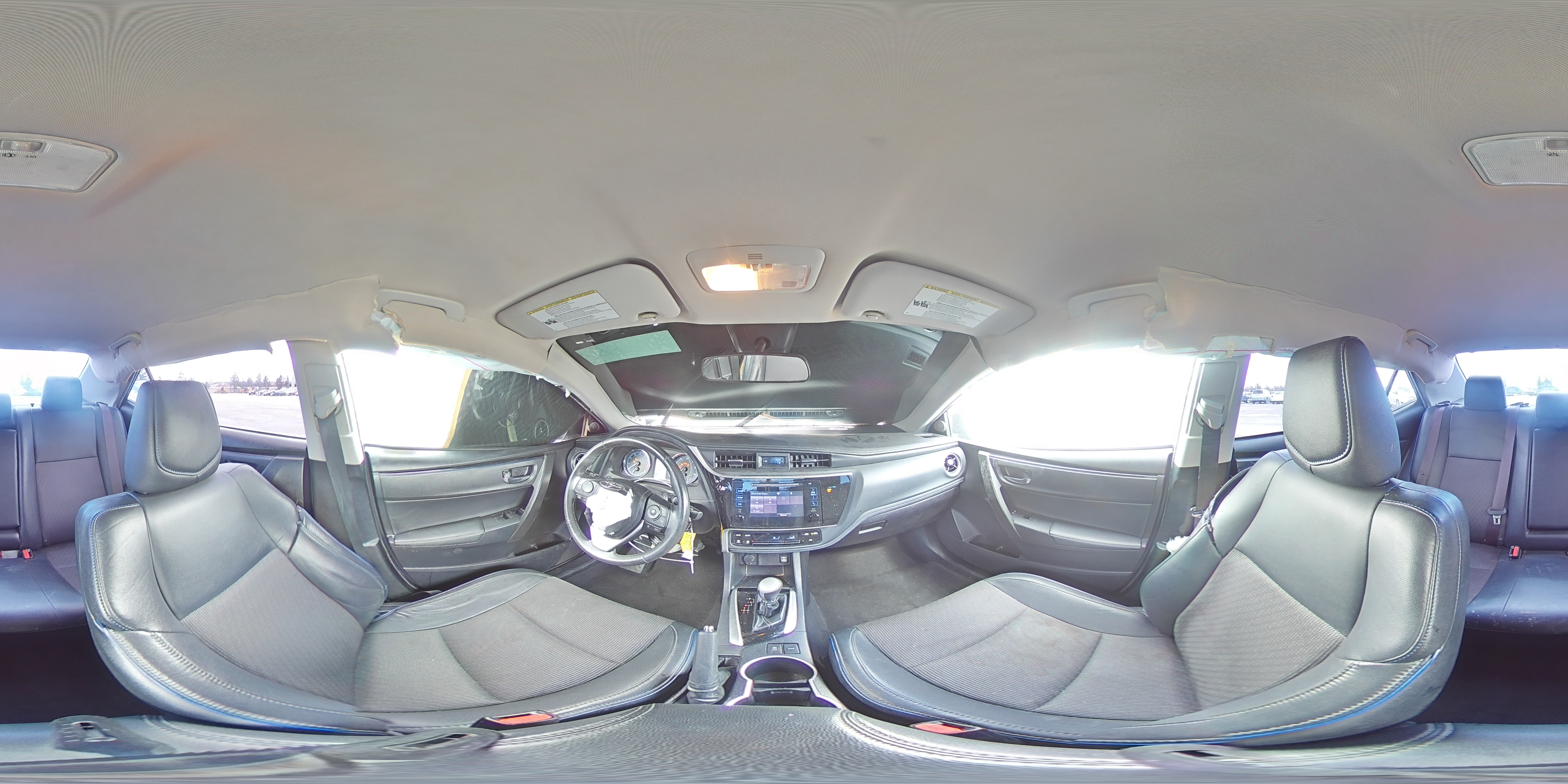 2018 Toyota Corolla - Image 13