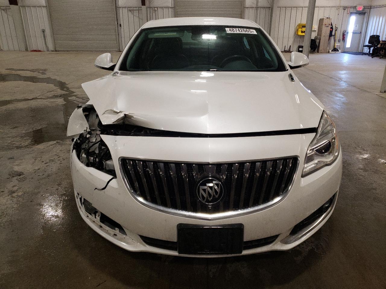 2016 Buick Regal - Image 5