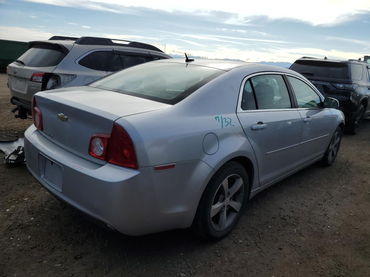 2011 Chevrolet Malibu - Image 3