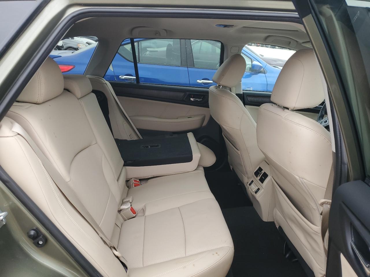 2018 Subaru Outback - Image 11