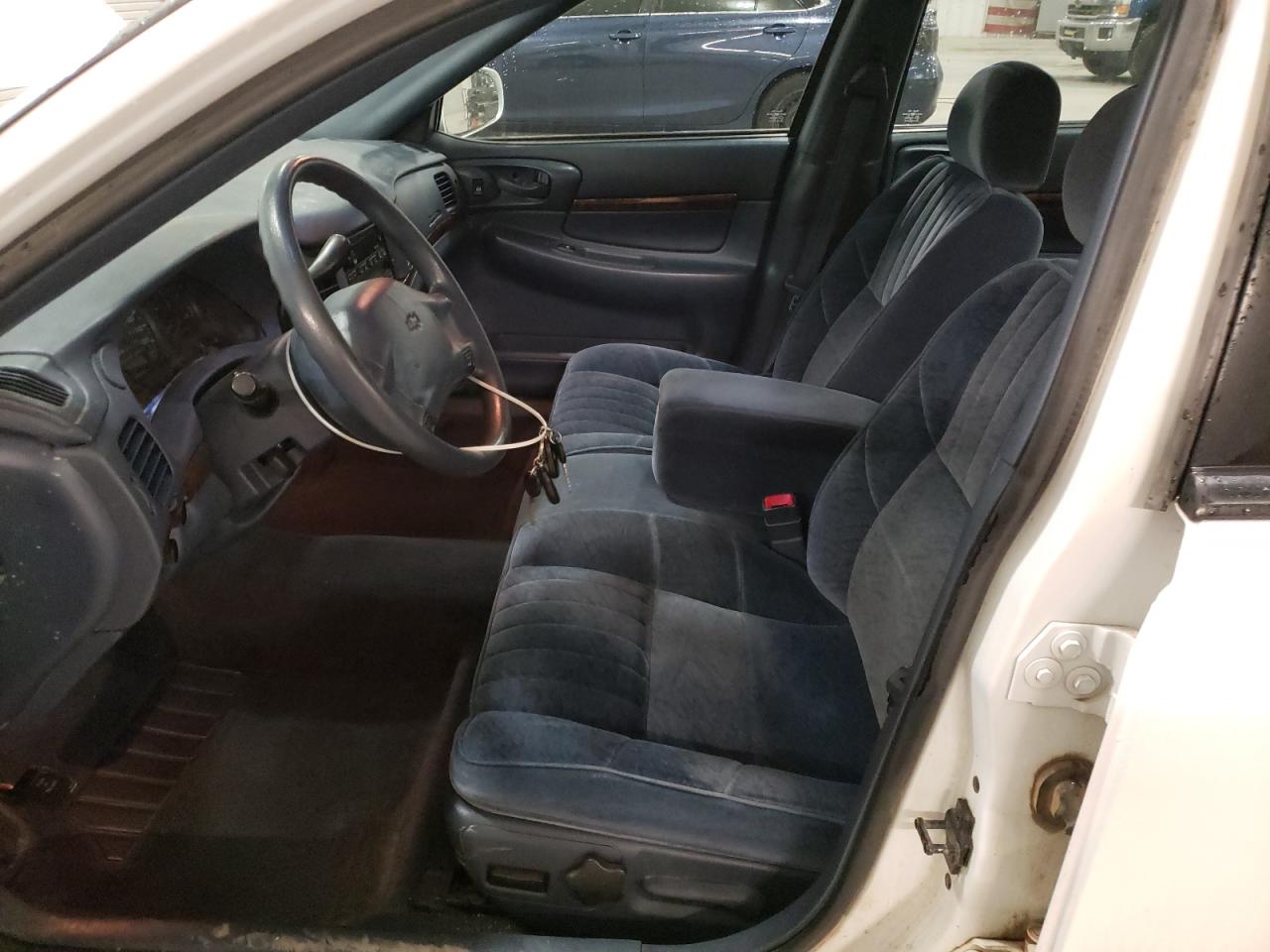 2000 Chevrolet Impala - Image 7
