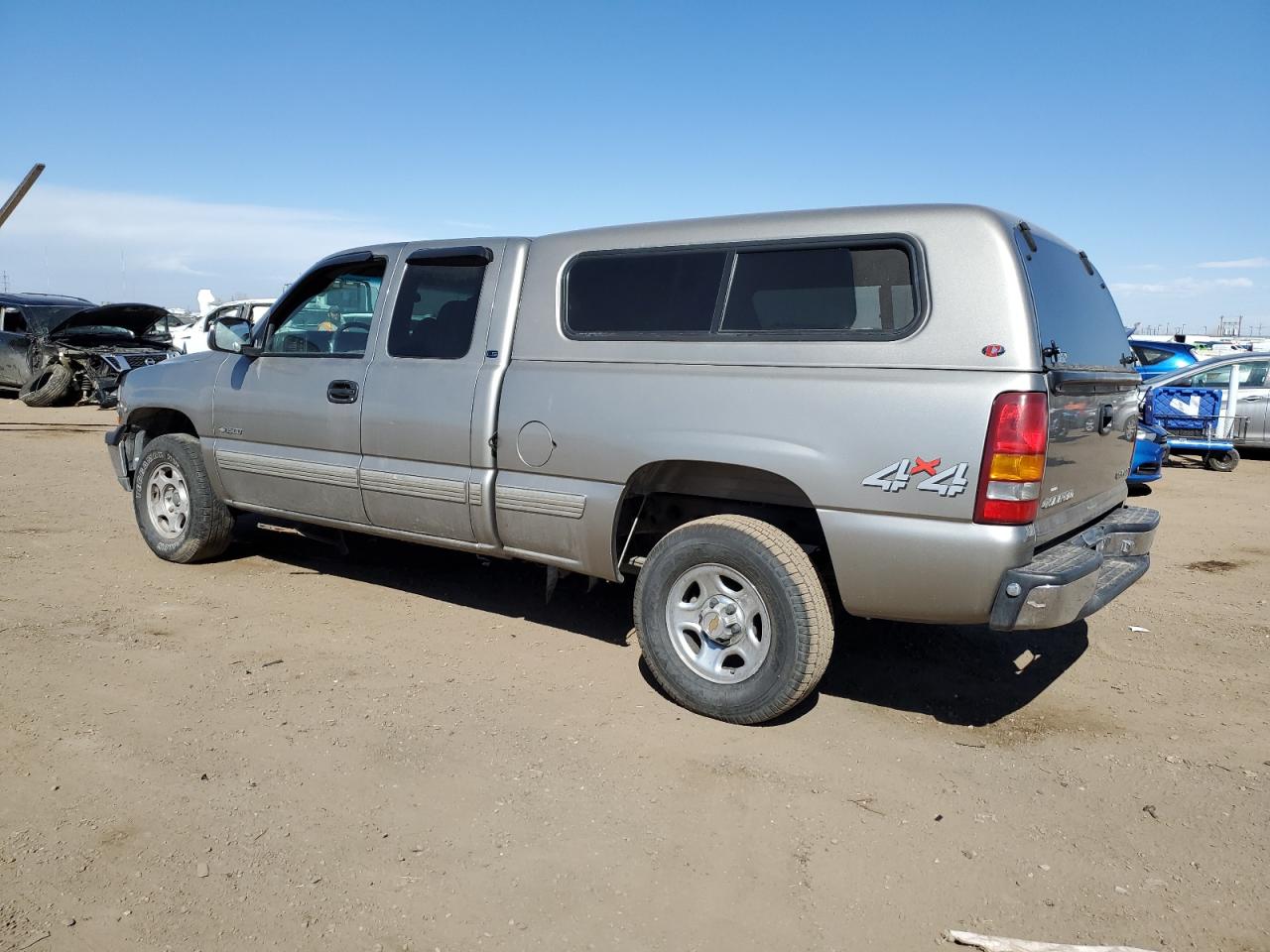2001 Chevrolet Silverado - Image 2