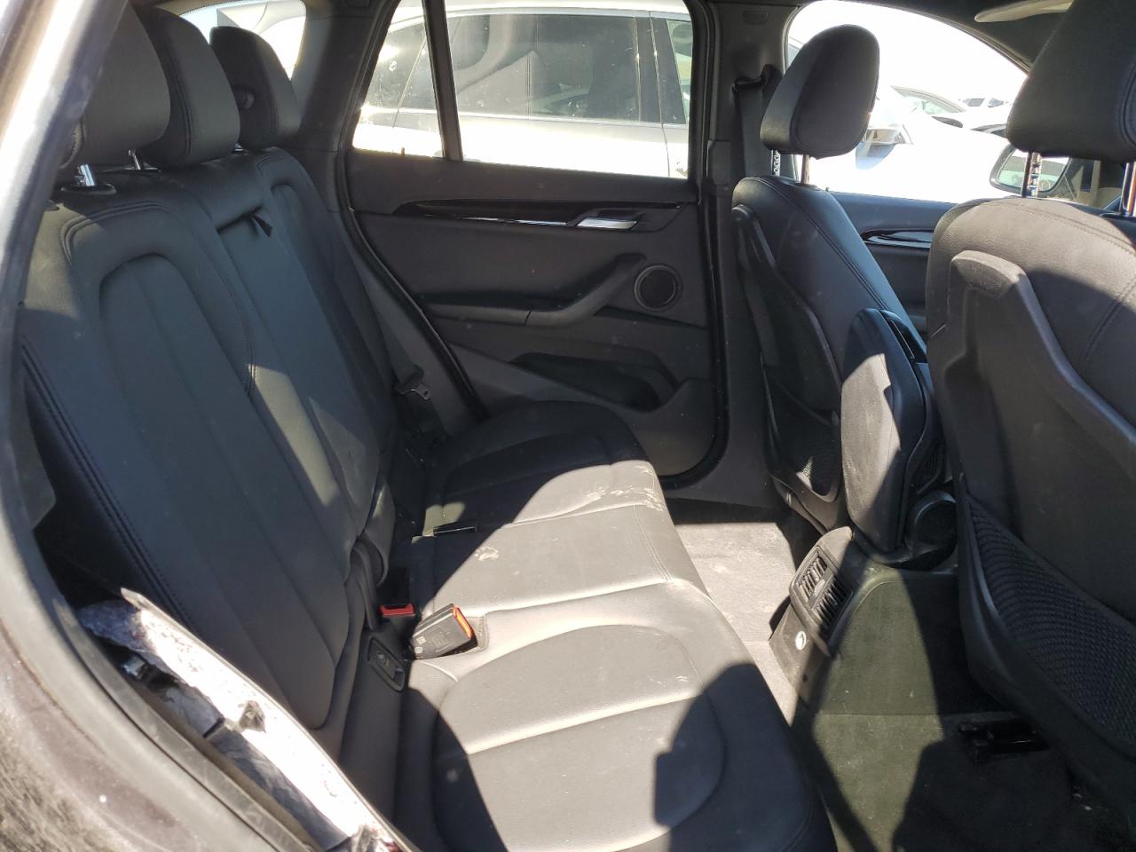 2017 BMW X1 - Image 11