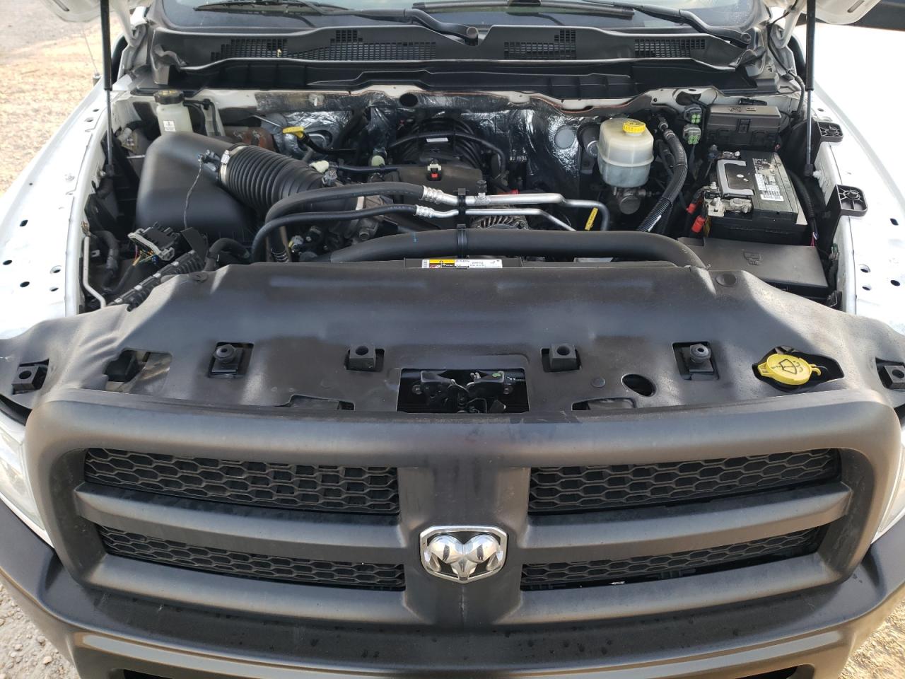 2015 RAM 3500 - Image 11