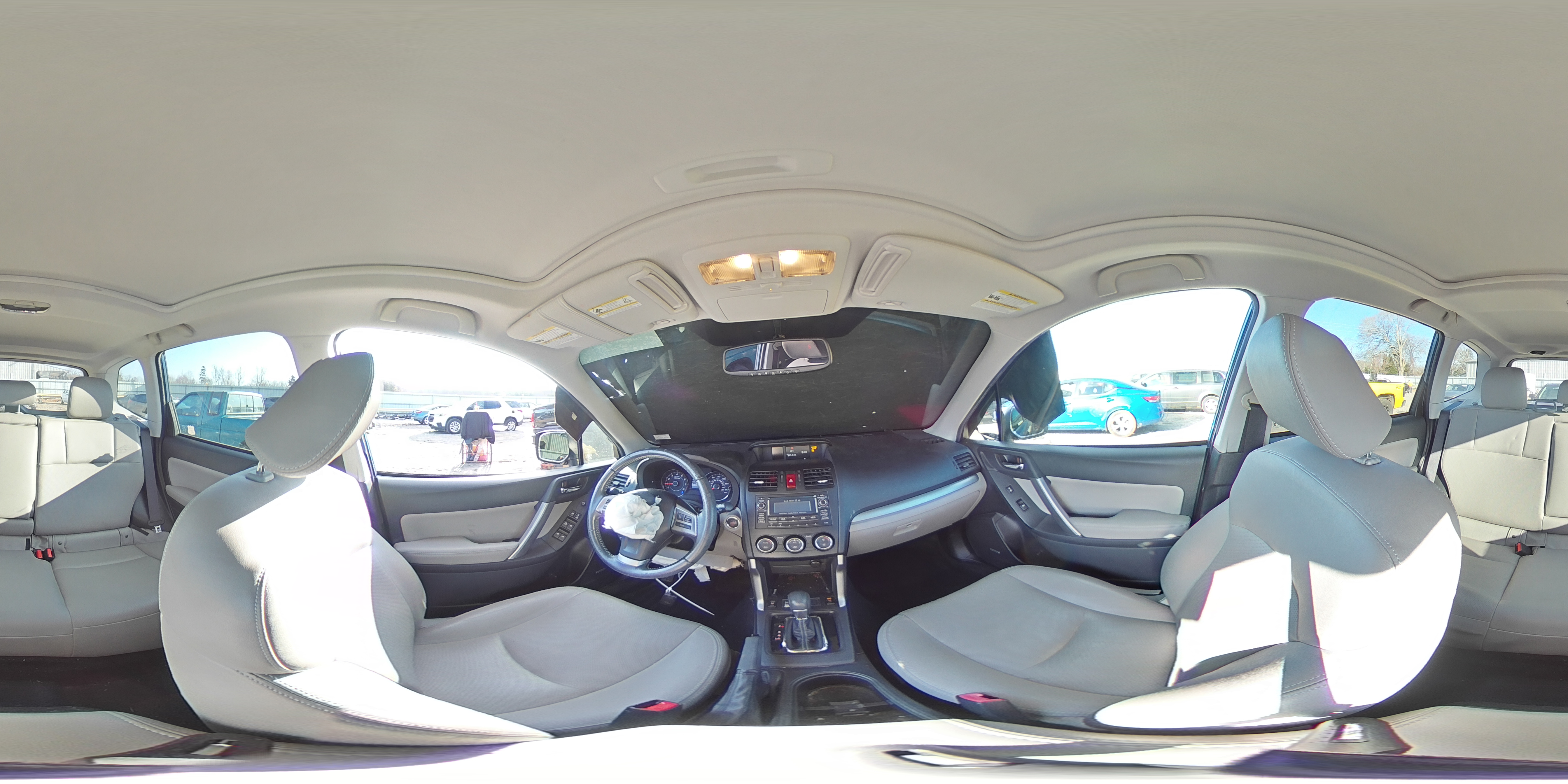 2015 Subaru Forester - Image 13