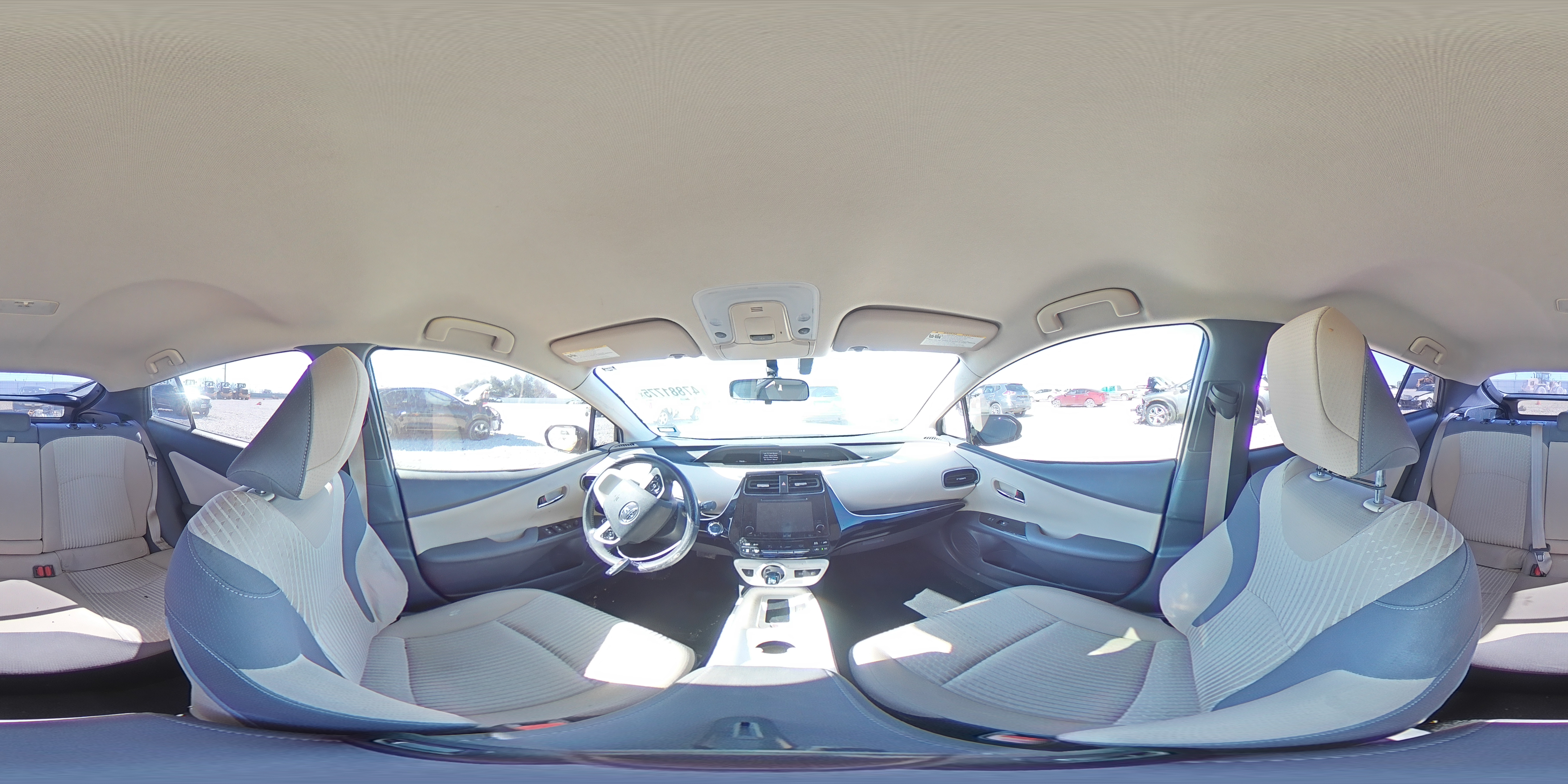 2016 Toyota Prius - Image 12