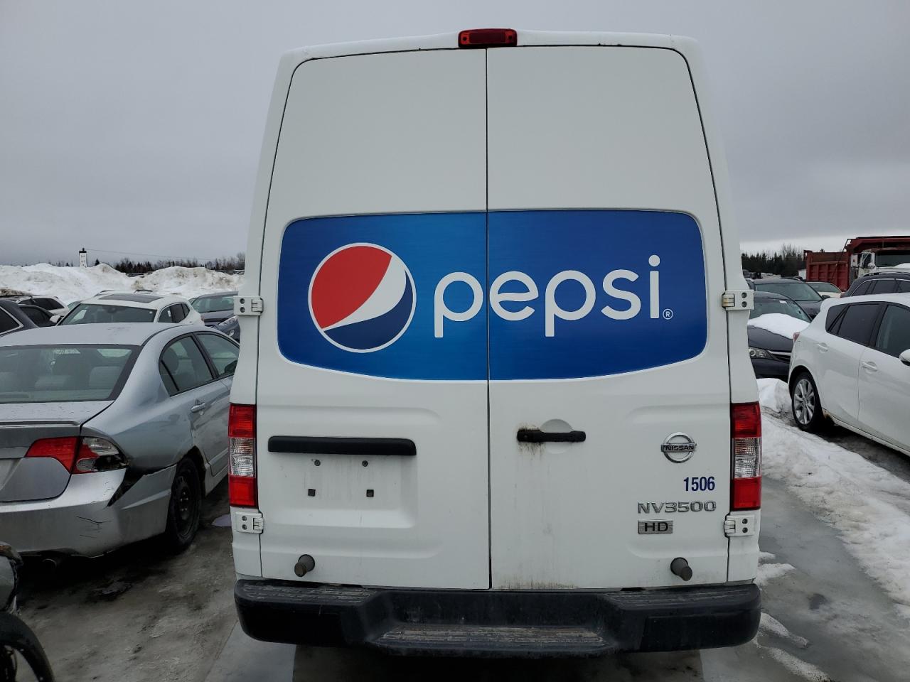 2015 Nissan NV - Image 6