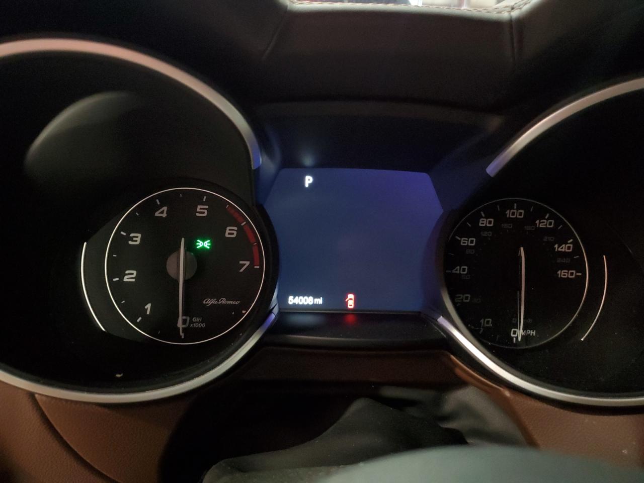 2020 Alfa Romeo Stelvio - Image 9