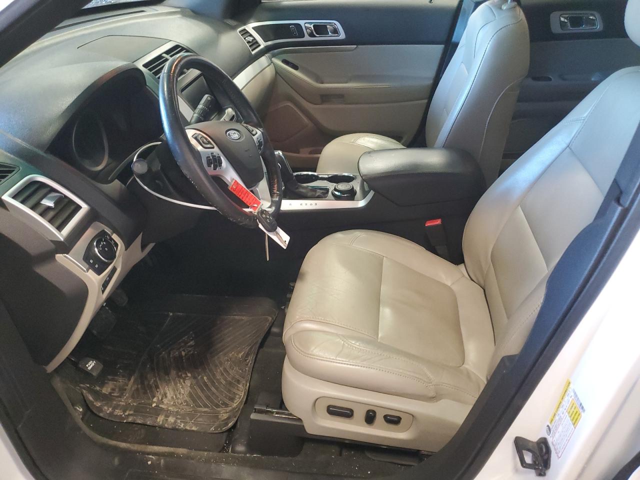 2015 Ford Explorer - Image 7