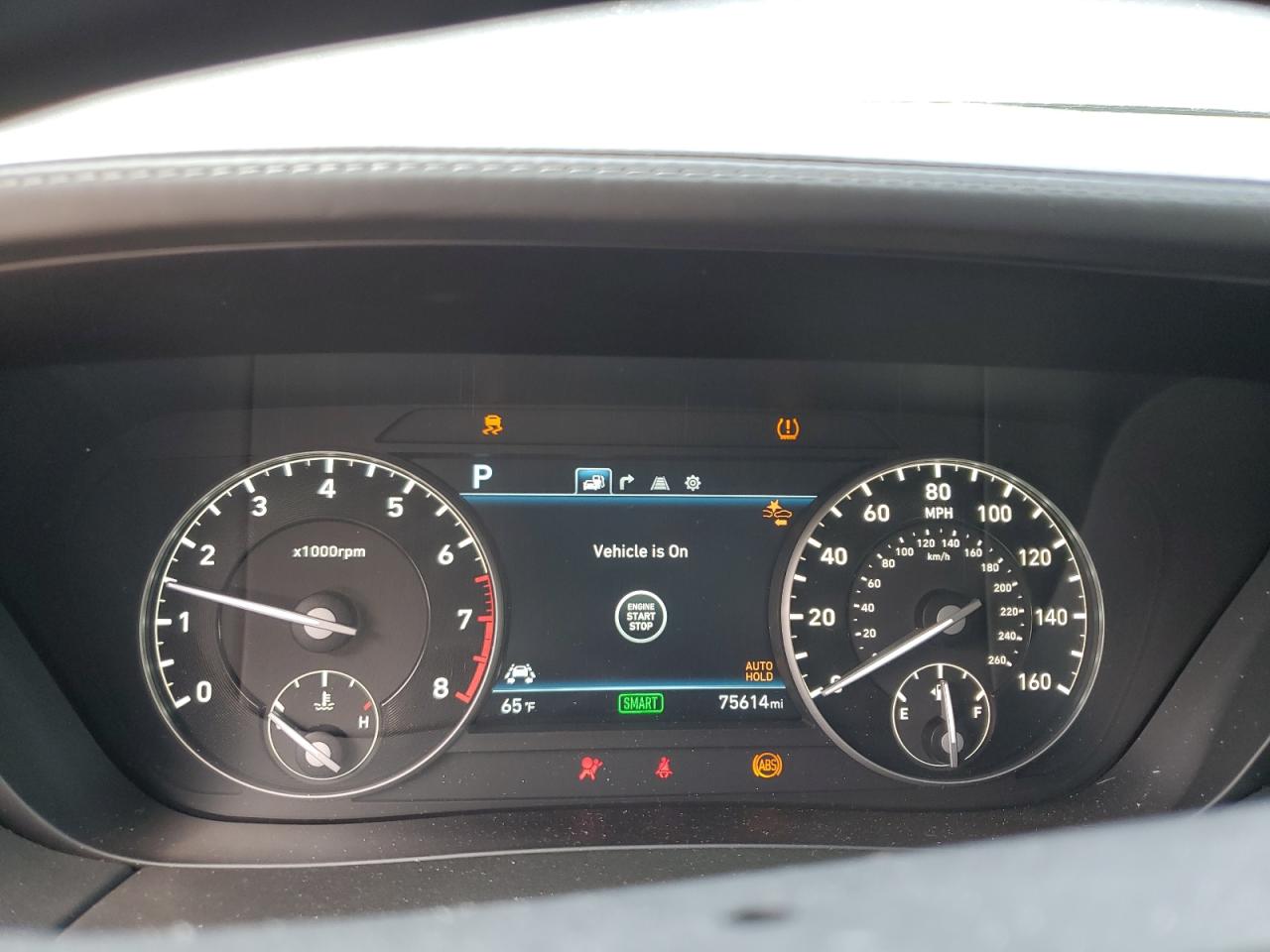 2018 Genesis G90 - Image 9