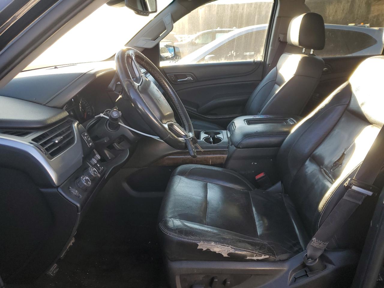 2016 Chevrolet Suburban - Image 7
