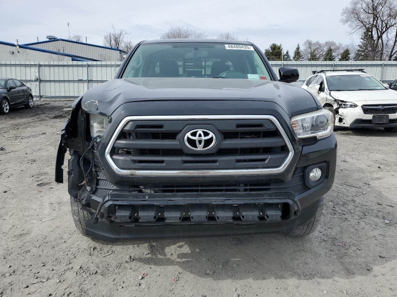 2017 Toyota Tacoma - Image 5