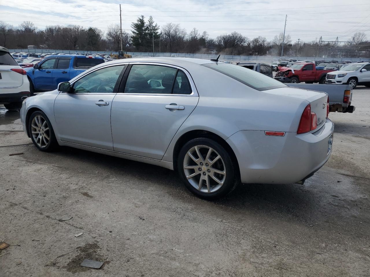 2011 Chevrolet Malibu - Image 2