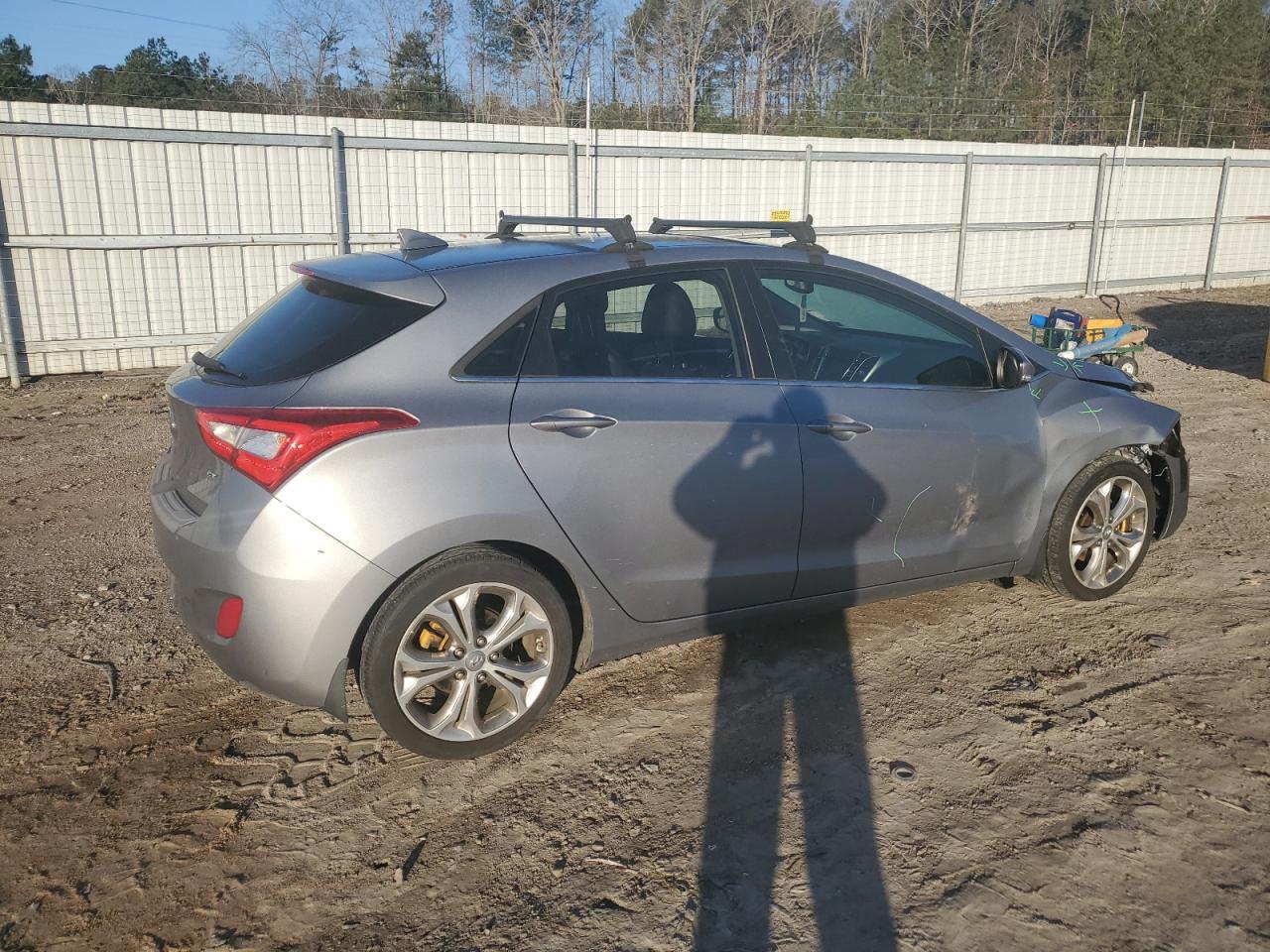 2014 Hyundai Elantra - Image 3