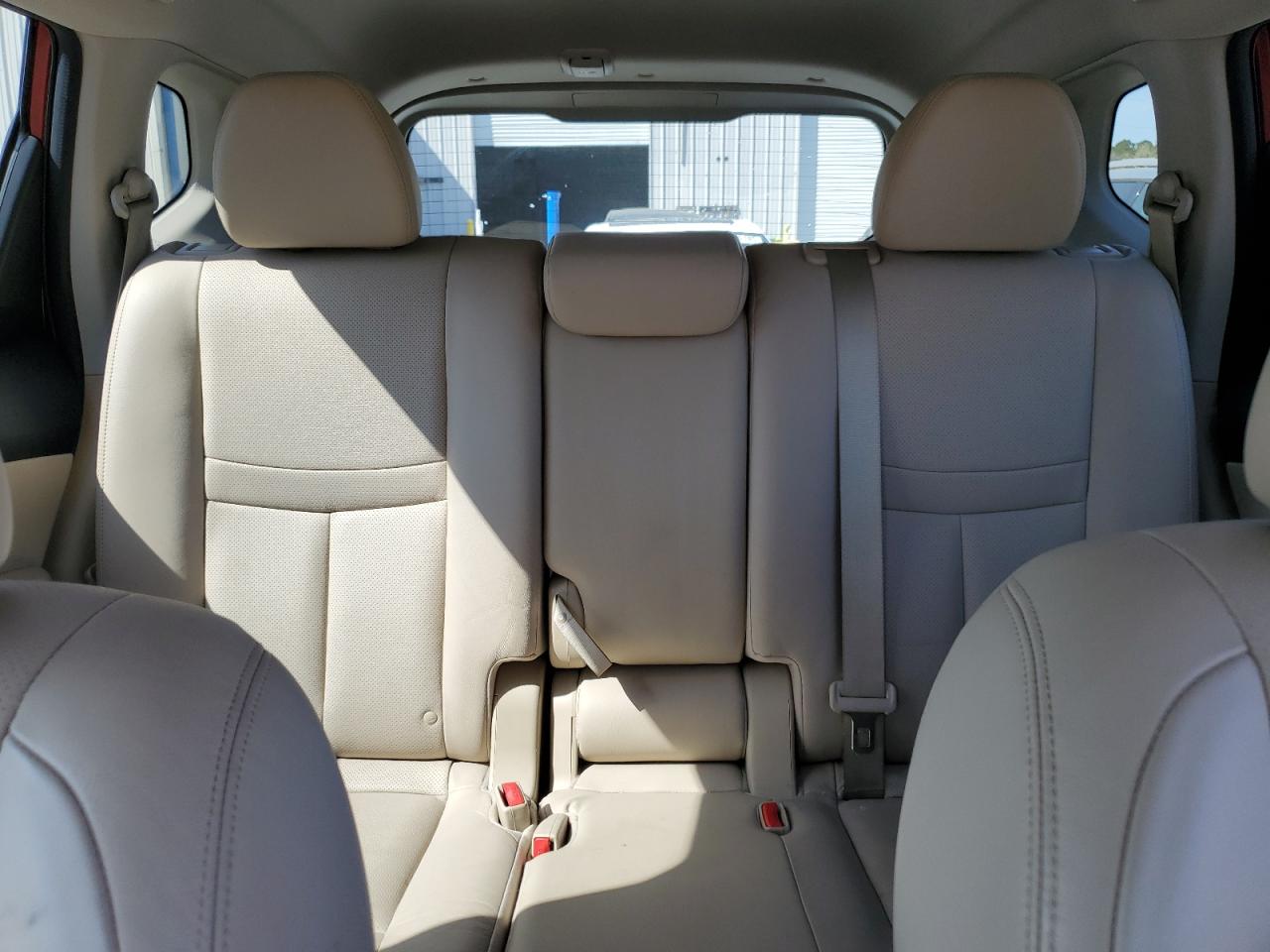 2015 Nissan Rogue - Image 10